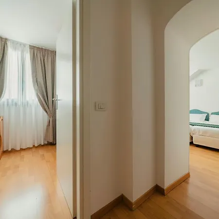 Marcora & Ξενοδοχείο