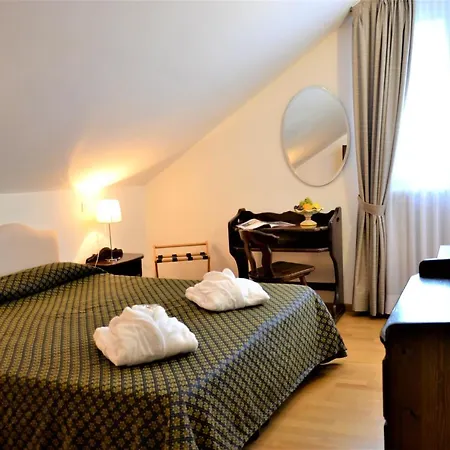 Marcora & Hotel 3*
